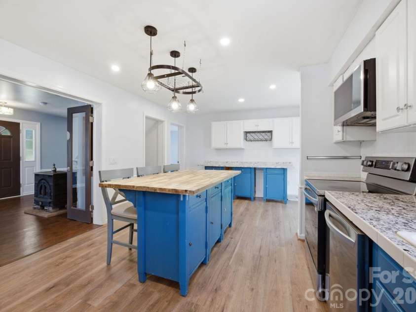 4287 Erby Road, Rock Hill, SC 29730.  MLS# CAR4373903, YatesRealty ID 36106. Kitchen