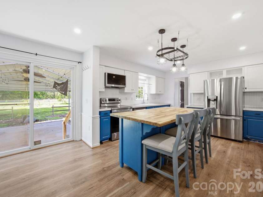 4287 Erby Road, Rock Hill, SC 29730.  MLS# CAR4373903, YatesRealty ID 36106. Kitchen