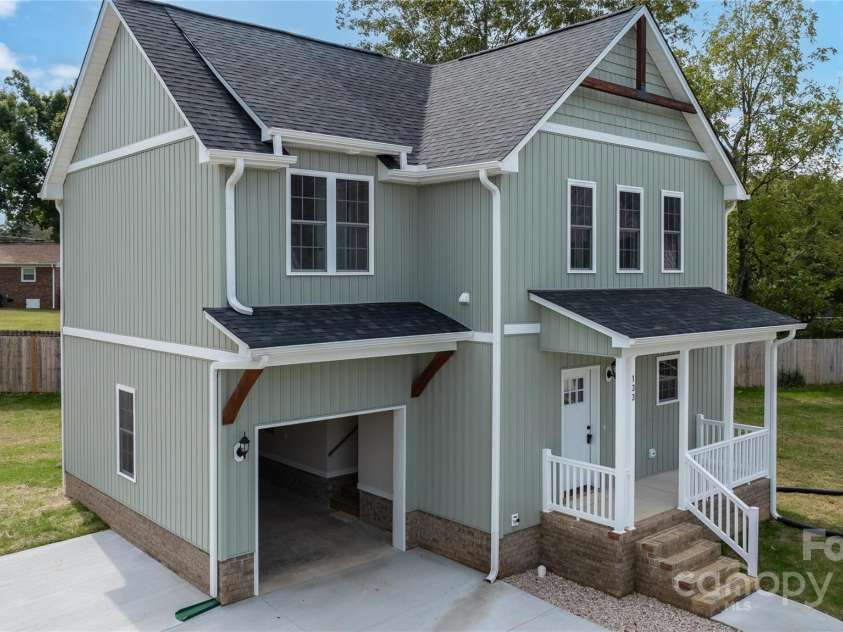 133 Kinney Avenue, Denton, NC 27239.  MLS# CAR4189416, YatesRealty ID 3611. Attached garage