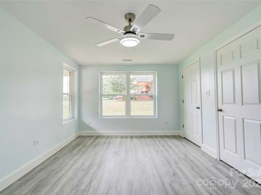 245 College Avenue, Shelby, NC 28152.  MLS# CAR4282988, YatesRealty ID 3611. Bedroom 3