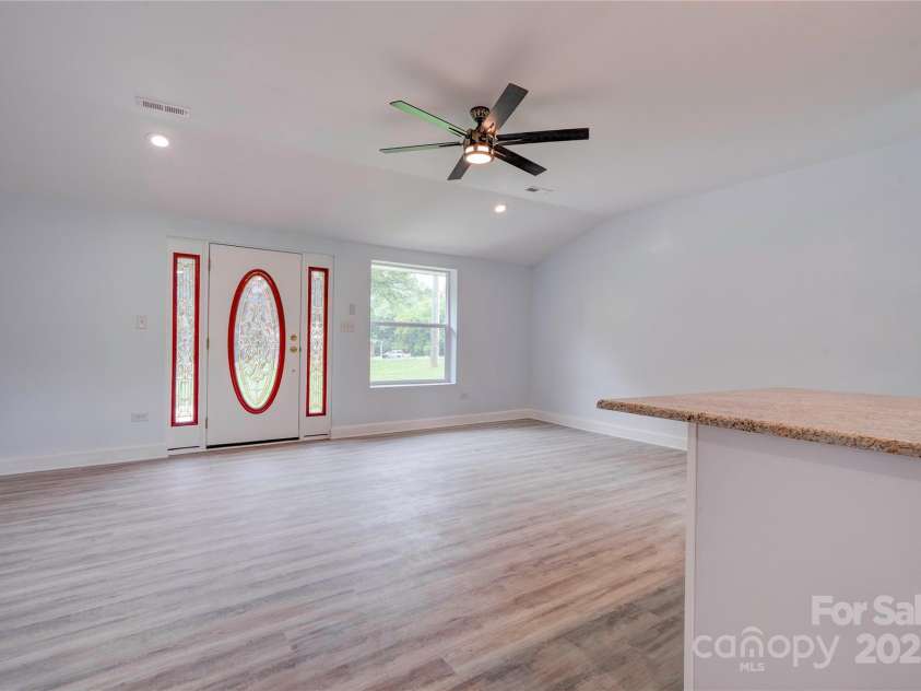 245 College Avenue, Shelby, NC 28152.  MLS# CAR4282988, YatesRealty ID 3611. Living Room