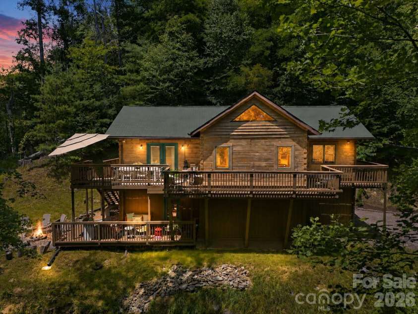 619 Leisure Lane, Burnsville, NC 28714.  MLS# CAR4400620, YatesRealty ID 3611. 