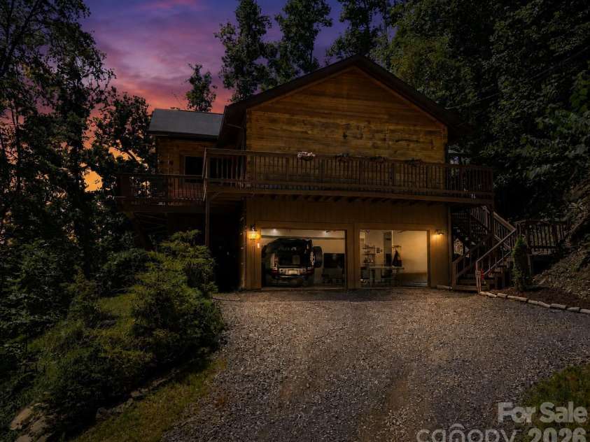 619 Leisure Lane, Burnsville, NC 28714.  MLS# CAR4400620, YatesRealty ID 3611. 