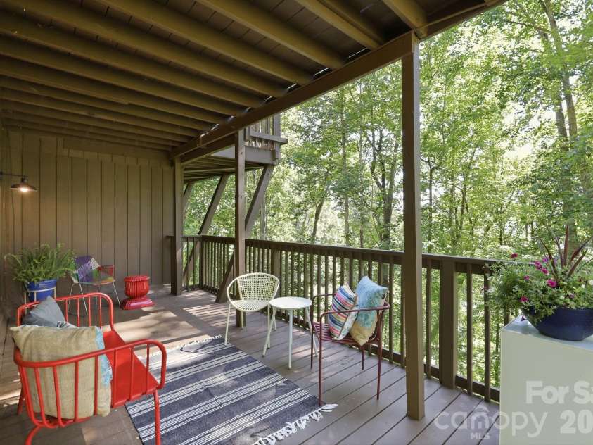 619 Leisure Lane, Burnsville, NC 28714.  MLS# CAR4400620, YatesRealty ID 3611. 