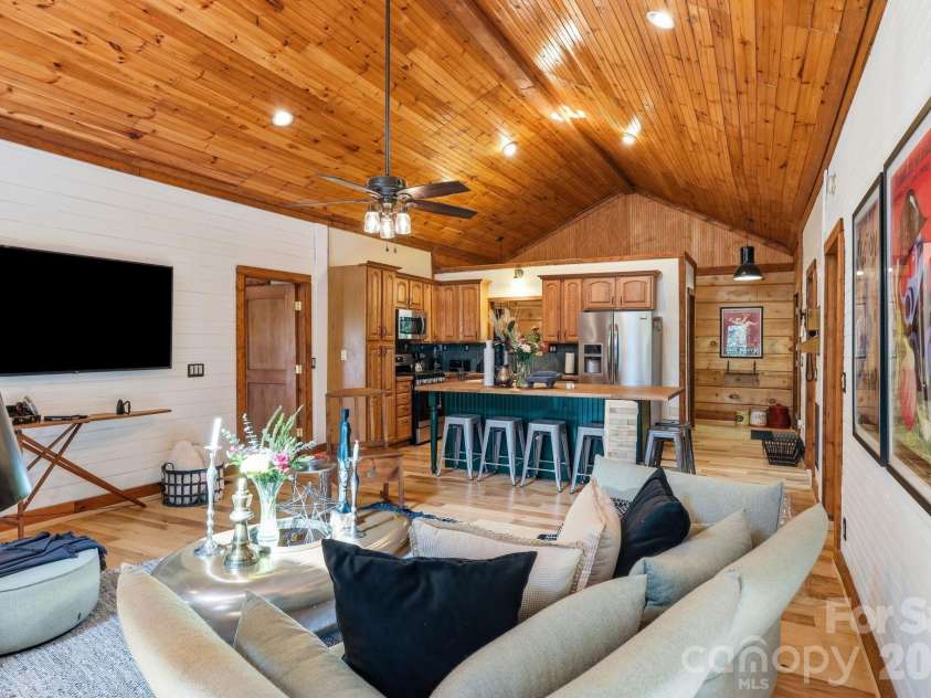 619 Leisure Lane, Burnsville, NC 28714.  MLS# CAR4400620, YatesRealty ID 3611. 