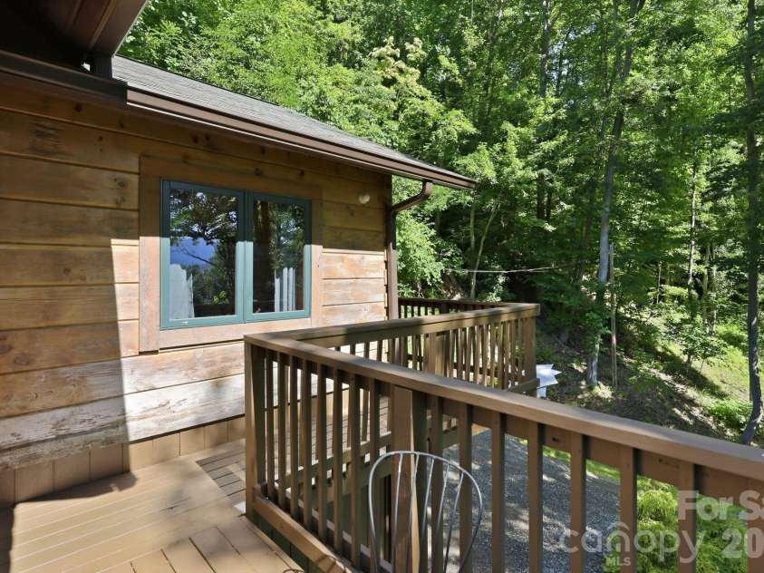 619 Leisure Lane, Burnsville, NC 28714.  MLS# CAR4400620, YatesRealty ID 3611. 