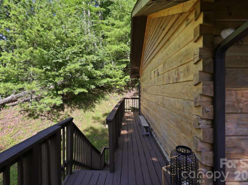 619 Leisure Lane, Burnsville, NC 28714.  MLS# CAR4400620, YatesRealty ID 3611. 