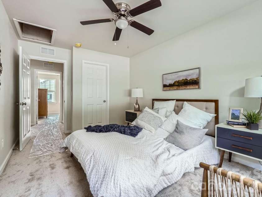 1610 Ct Brooks Circle, Charlotte, NC 28212.  MLS# CAR4401096, YatesRealty ID 36110. 