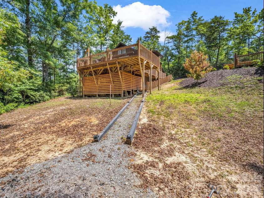 180 Mountain Ridge Drive, Lake Lure, NC 28746.  MLS# CAR4399742, YatesRealty ID 36112. 