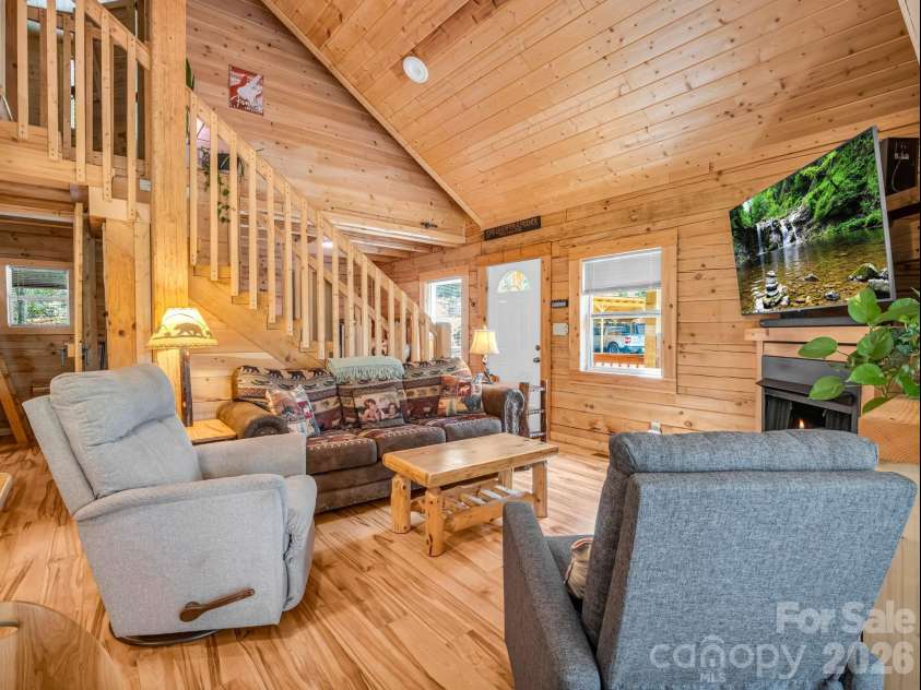 180 Mountain Ridge Drive, Lake Lure, NC 28746.  MLS# CAR4399742, YatesRealty ID 36112. 