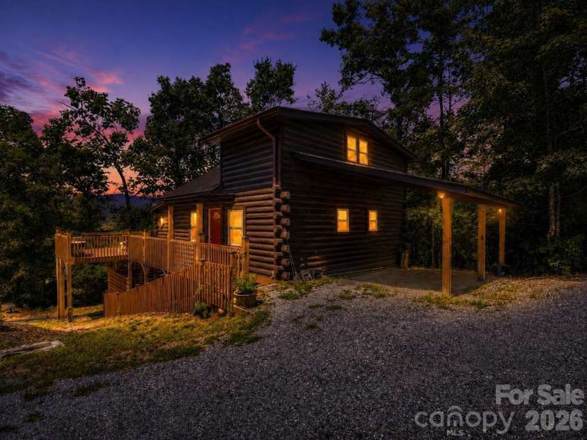 180 Mountain Ridge Drive, Lake Lure, NC 28746.  MLS# CAR4399742, YatesRealty ID 36112. 