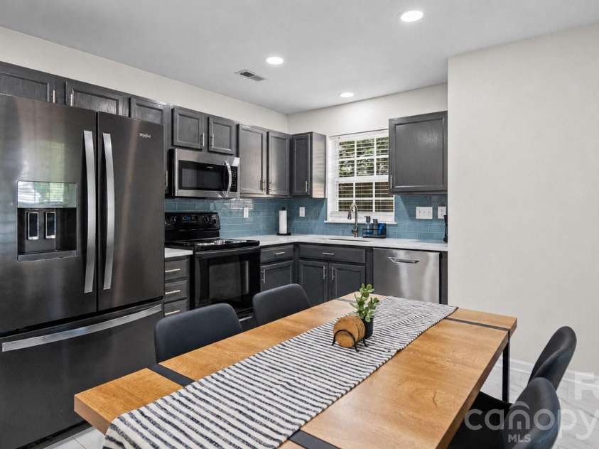 5050 Gibbons Link Road, Charlotte, NC 28269.  MLS# CAR4395941, YatesRealty ID 36113. Beautifully Updated 2024
