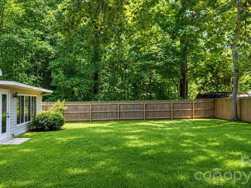 5050 Gibbons Link Road, Charlotte, NC 28269.  MLS# CAR4395941, YatesRealty ID 36113. Large Fenced Backyard