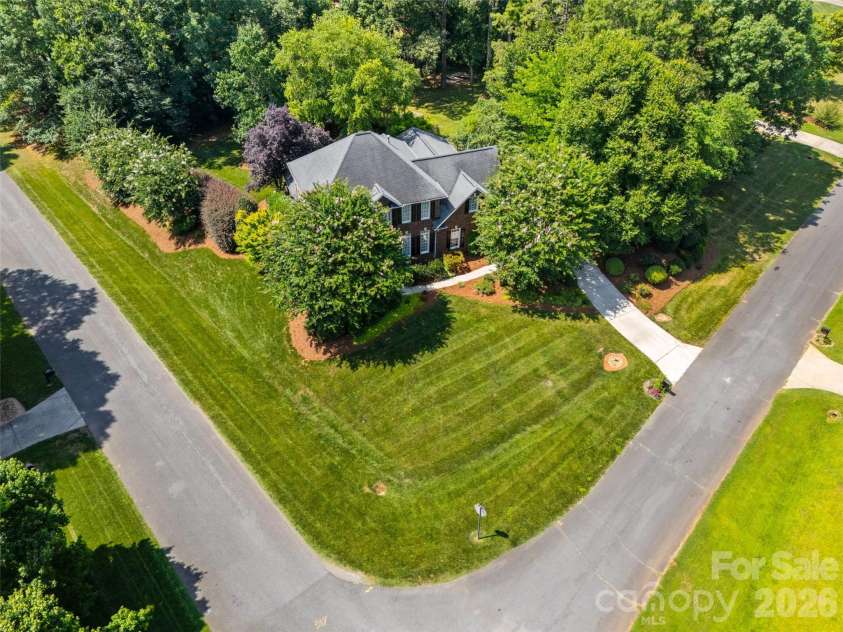 5301 Ravenglass Court, Waxhaw, NC 28173.  MLS# CAR4400032, YatesRealty ID 36114. Amazing curb appeal with lush landscaping.