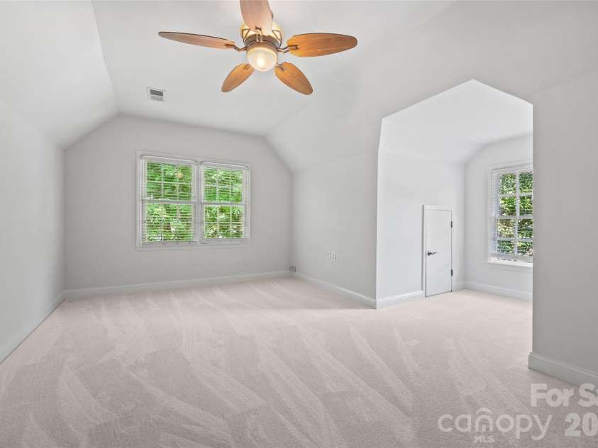 5301 Ravenglass Court, Waxhaw, NC 28173.  MLS# CAR4400032, YatesRealty ID 36114. Bonus Room