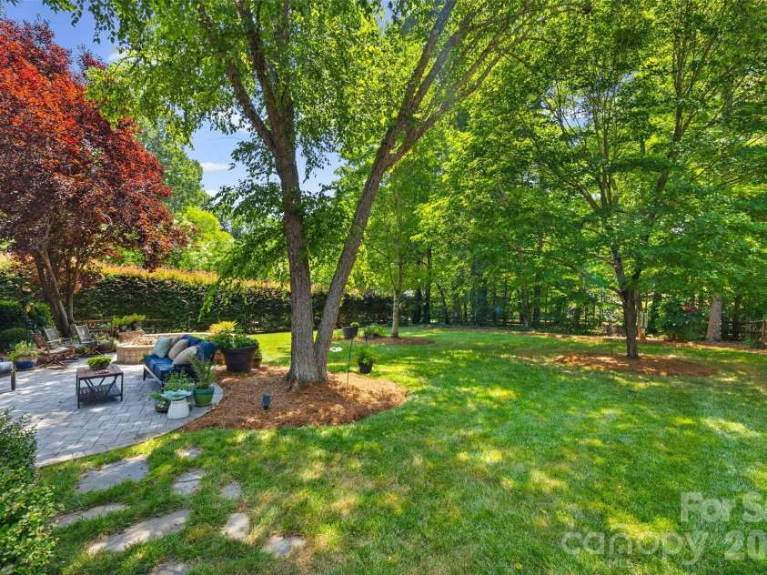 5301 Ravenglass Court, Waxhaw, NC 28173.  MLS# CAR4400032, YatesRealty ID 36114. Mature landscaping and privacy