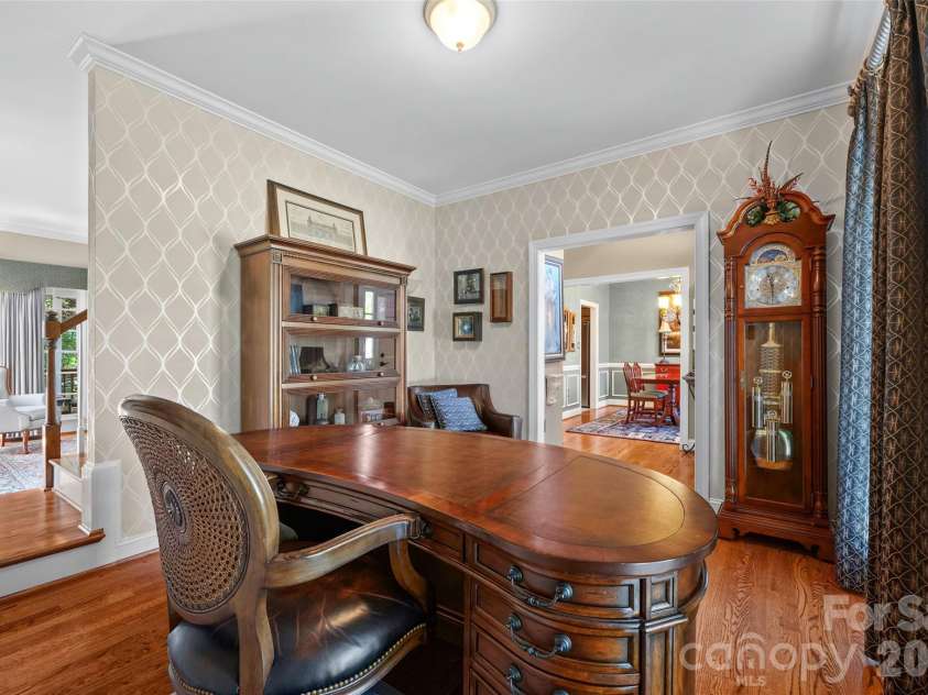 5301 Ravenglass Court, Waxhaw, NC 28173.  MLS# CAR4400032, YatesRealty ID 36114. Office