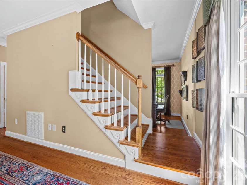 5301 Ravenglass Court, Waxhaw, NC 28173.  MLS# CAR4400032, YatesRealty ID 36114. Starirs