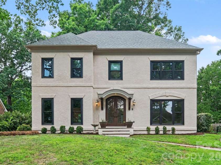 9408 Sardis Glen Drive, Matthews, NC 28105.  MLS# CAR4399691, YatesRealty ID 36115. 