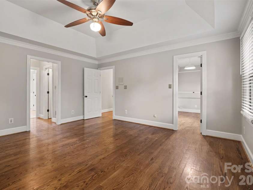 9408 Sardis Glen Drive, Matthews, NC 28105.  MLS# CAR4399691, YatesRealty ID 36115. 