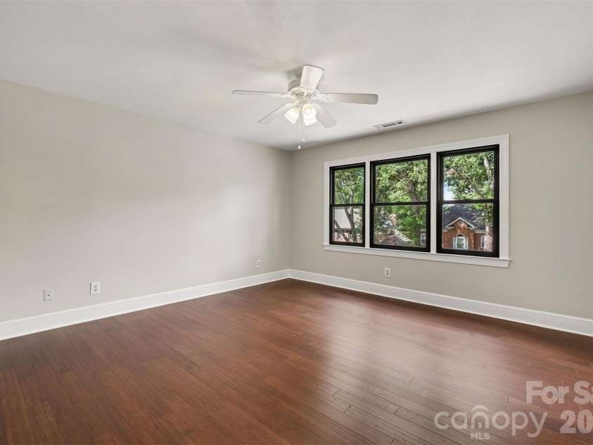 9408 Sardis Glen Drive, Matthews, NC 28105.  MLS# CAR4399691, YatesRealty ID 36115. 