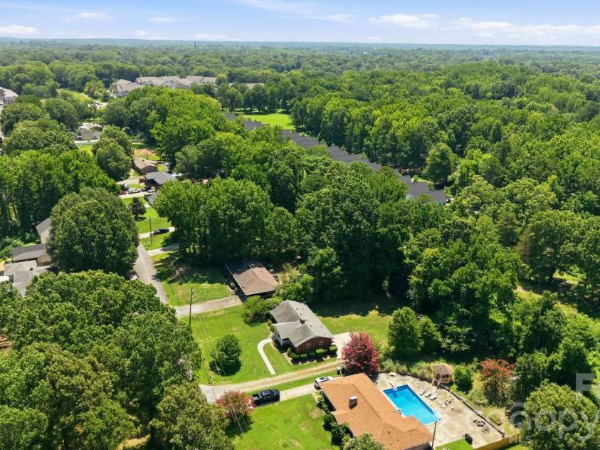 4020 Wilson Lane, Charlotte, NC 28206.  MLS# CAR4402474, YatesRealty ID 36116. 