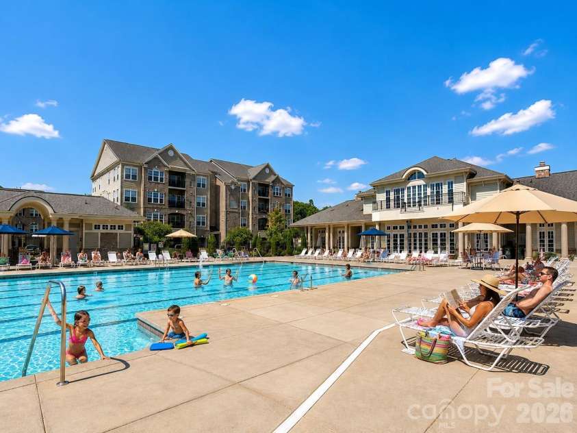 4752 Mount Royal Lane, Charlotte, NC 28210.  MLS# CAR4400092, YatesRealty ID 36117. 
