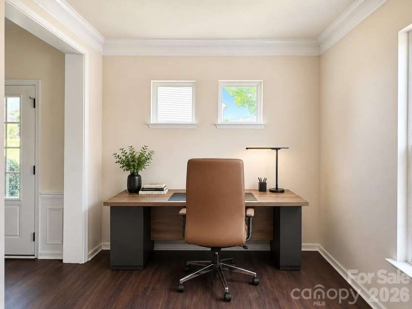 4752 Mount Royal Lane, Charlotte, NC 28210.  MLS# CAR4400092, YatesRealty ID 36117. Virtual staging