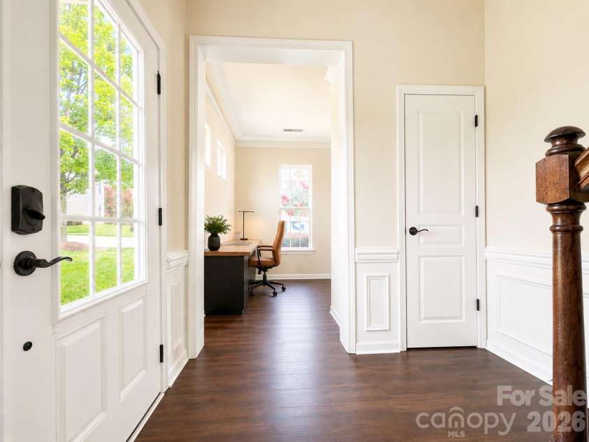 4752 Mount Royal Lane, Charlotte, NC 28210.  MLS# CAR4400092, YatesRealty ID 36117. Virtual staging
