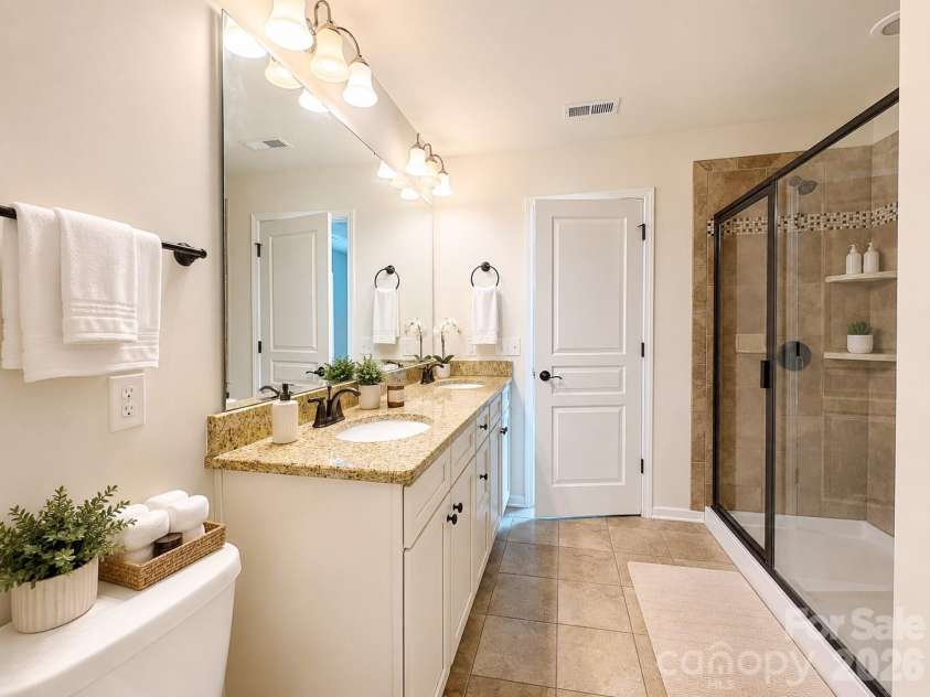 4752 Mount Royal Lane, Charlotte, NC 28210.  MLS# CAR4400092, YatesRealty ID 36117. Virtual staging