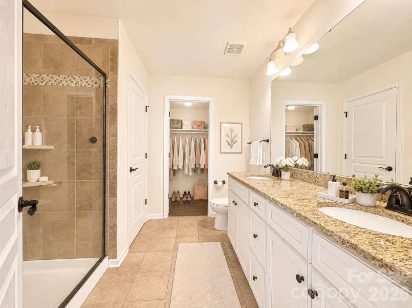 4752 Mount Royal Lane, Charlotte, NC 28210.  MLS# CAR4400092, YatesRealty ID 36117. Virtual staging