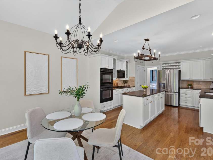7102 Edenderry Drive, Charlotte, NC 28270.  MLS# CAR4402516, YatesRealty ID 36118. 
