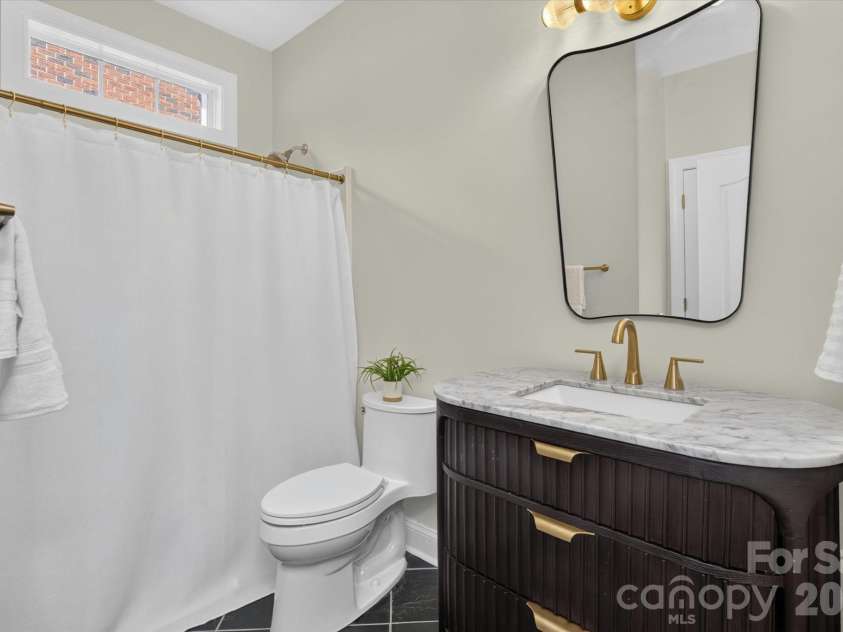 7102 Edenderry Drive, Charlotte, NC 28270.  MLS# CAR4402516, YatesRealty ID 36118. 