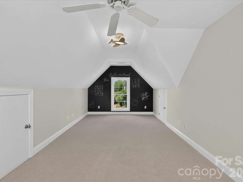 7102 Edenderry Drive, Charlotte, NC 28270.  MLS# CAR4402516, YatesRealty ID 36118. 