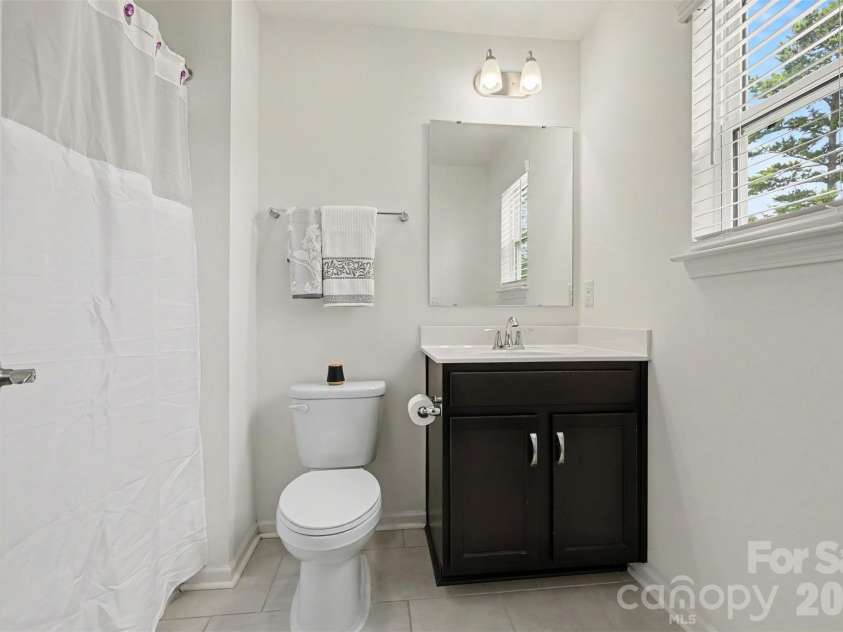 4571 Selhurst Drive, Fort Mill, SC 29707.  MLS# CAR4401865, YatesRealty ID 36119. Bathroom