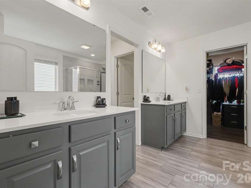 4571 Selhurst Drive, Fort Mill, SC 29707.  MLS# CAR4401865, YatesRealty ID 36119. Primary bathroom