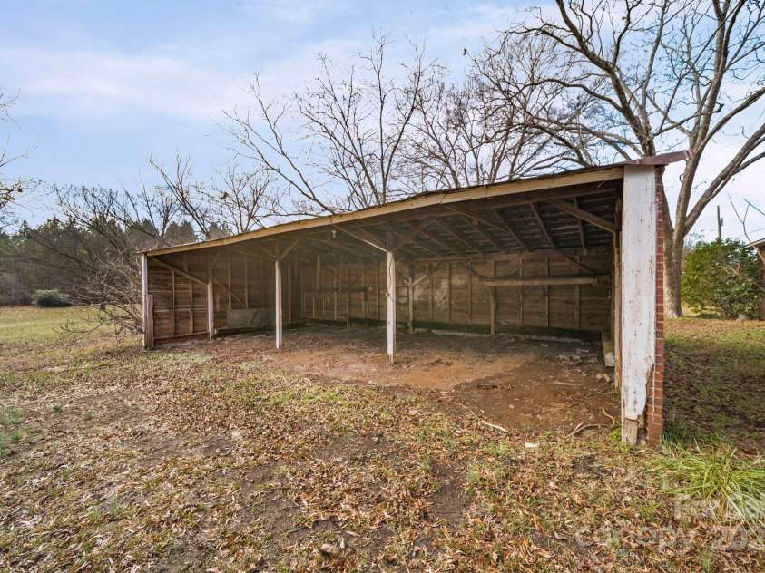 1223 Walker Road, Mount Pleasant, NC 28124.  MLS# CAR4327651, YatesRealty ID 3612. 