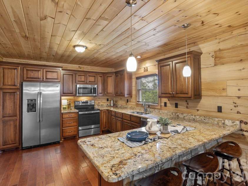 1732 Waters Edge Drive, Granite Falls, NC 28630.  MLS# CAR4387285, YatesRealty ID 36120. 