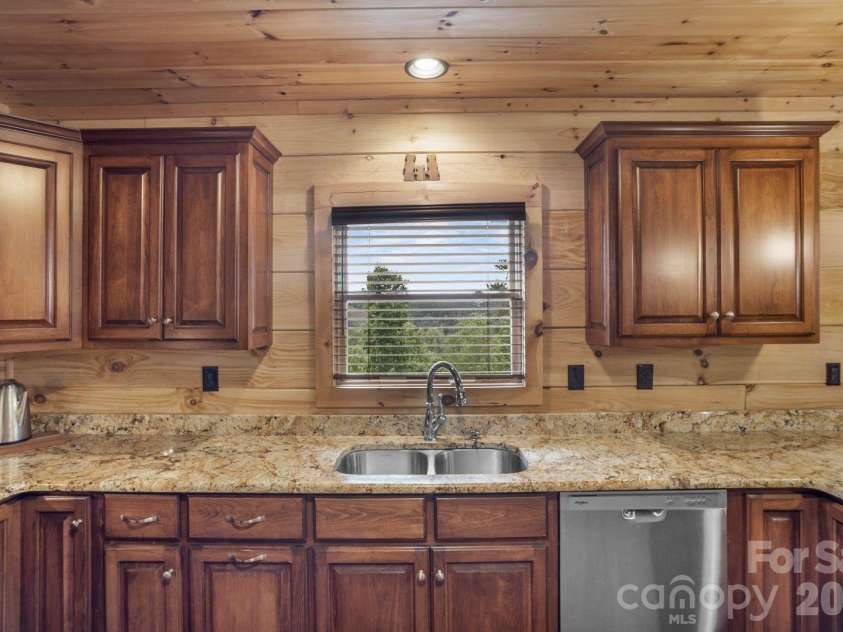 1732 Waters Edge Drive, Granite Falls, NC 28630.  MLS# CAR4387285, YatesRealty ID 36120. 