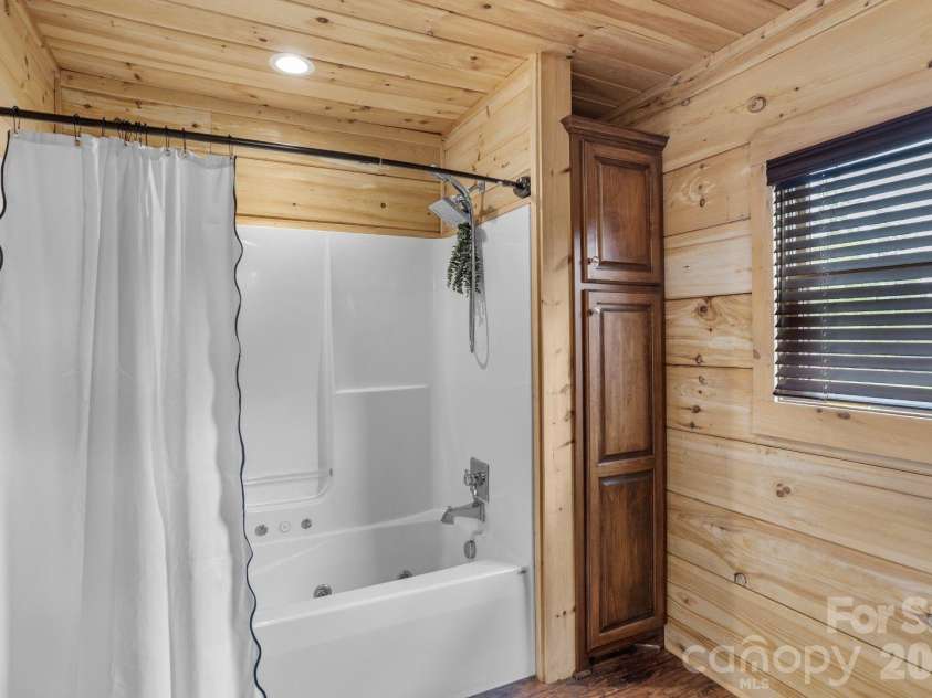1732 Waters Edge Drive, Granite Falls, NC 28630.  MLS# CAR4387285, YatesRealty ID 36120. 