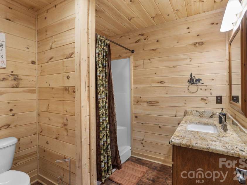 1732 Waters Edge Drive, Granite Falls, NC 28630.  MLS# CAR4387285, YatesRealty ID 36120. 