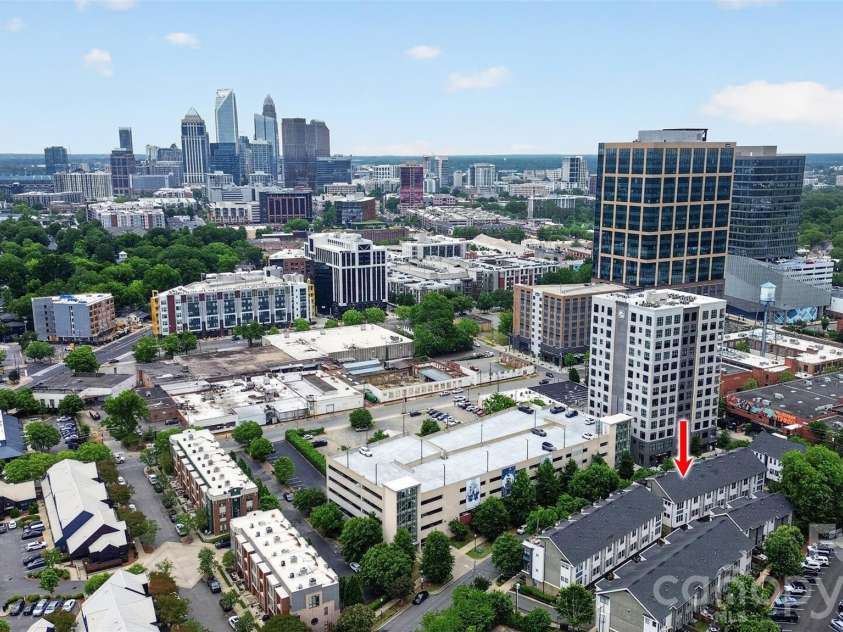 231 Doggett Street, Charlotte, NC 28203.  MLS# CAR4380904, YatesRealty ID 36121. 