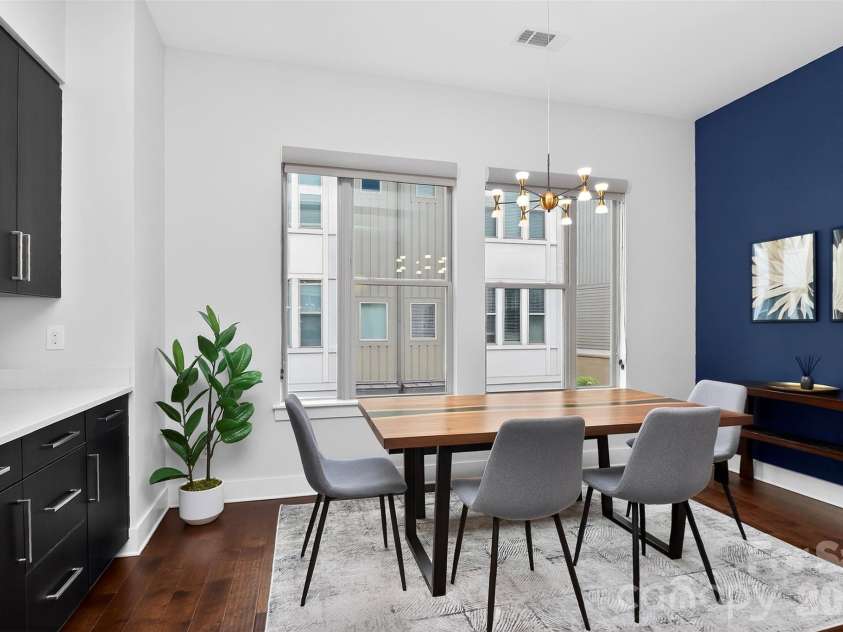 231 Doggett Street, Charlotte, NC 28203.  MLS# CAR4380904, YatesRealty ID 36121. 