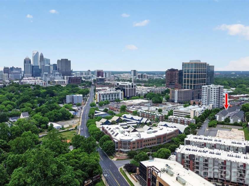 231 Doggett Street, Charlotte, NC 28203.  MLS# CAR4380904, YatesRealty ID 36121. 