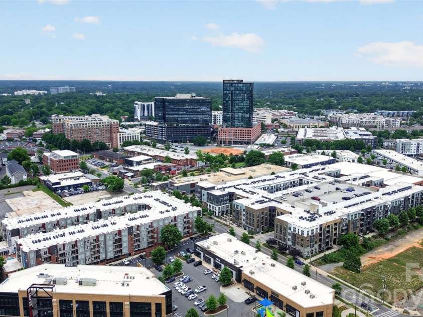 231 Doggett Street, Charlotte, NC 28203.  MLS# CAR4380904, YatesRealty ID 36121. 
