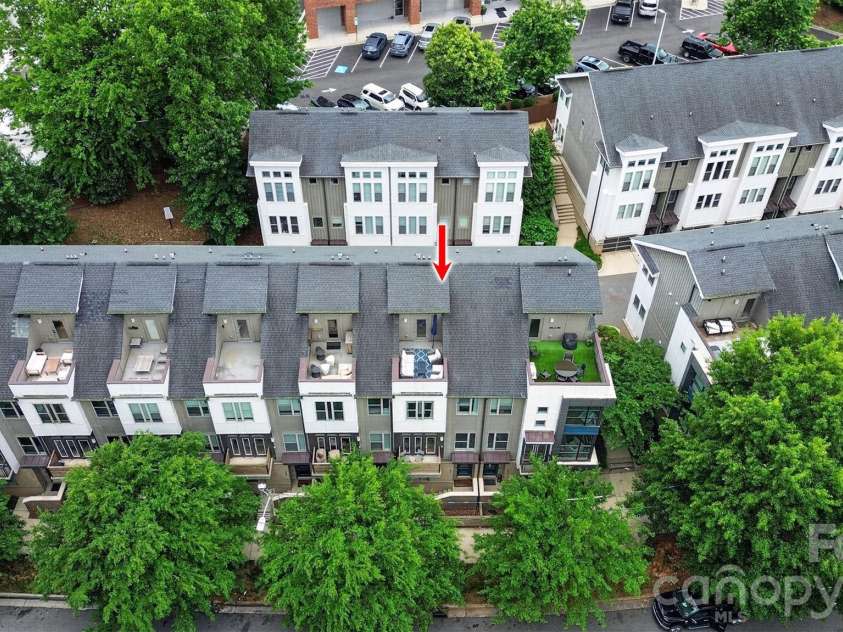 231 Doggett Street, Charlotte, NC 28203.  MLS# CAR4380904, YatesRealty ID 36121. 