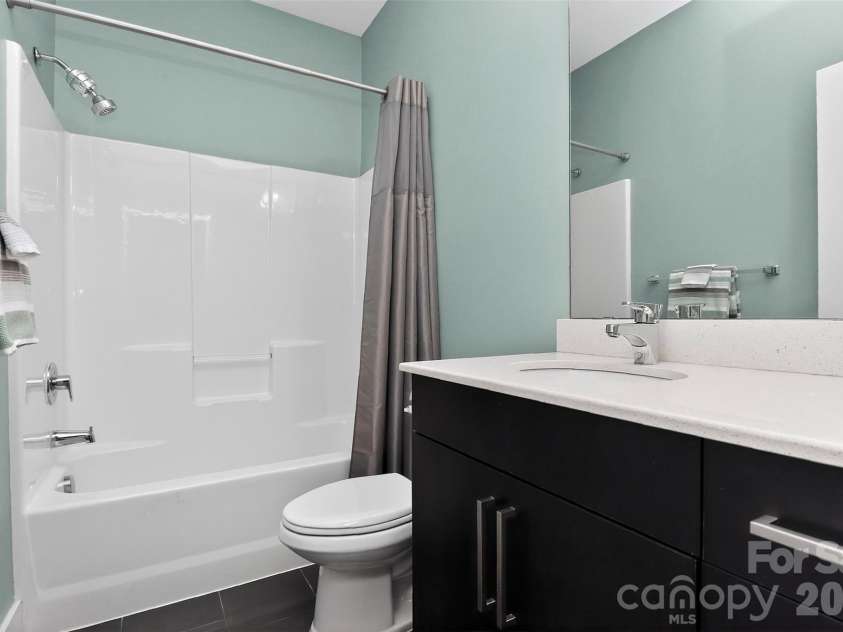 231 Doggett Street, Charlotte, NC 28203.  MLS# CAR4380904, YatesRealty ID 36121. First floor full bathroom