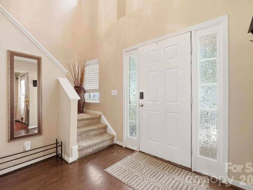 4008 Brandie Glen Road, Charlotte, NC 28269.  MLS# CAR4396112, YatesRealty ID 36122. 