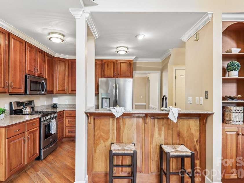 104 Meadow Lake Road, Asheville, NC 28803.  MLS# CAR4394074, YatesRealty ID 36123. 