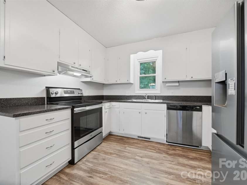 67 Woodlane Street, Granite Falls, NC 28630.  MLS# CAR4402048, YatesRealty ID 36124. 